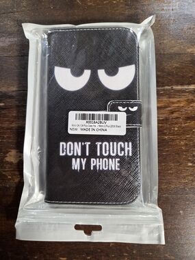 Black "Don't Touch My Phone" Flip Wallet Case for Moto G4 Plus
